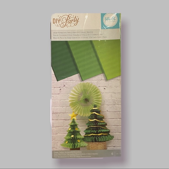 💥 2 for 12 or 4 for 20 💥  Large Honeycomb Pads from We R Memory Keepers - Picture 1 of 3